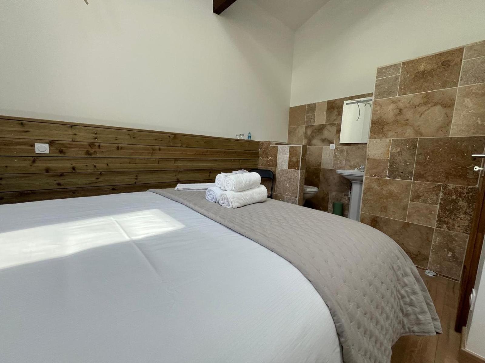 Fantastic Petit Beauval Hotel Saint-Sulpice-et-Cameyrac Ngoại thất bức ảnh