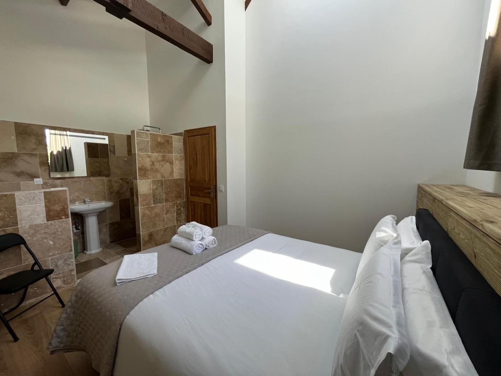 Fantastic Petit Beauval Hotel Saint-Sulpice-et-Cameyrac Ngoại thất bức ảnh