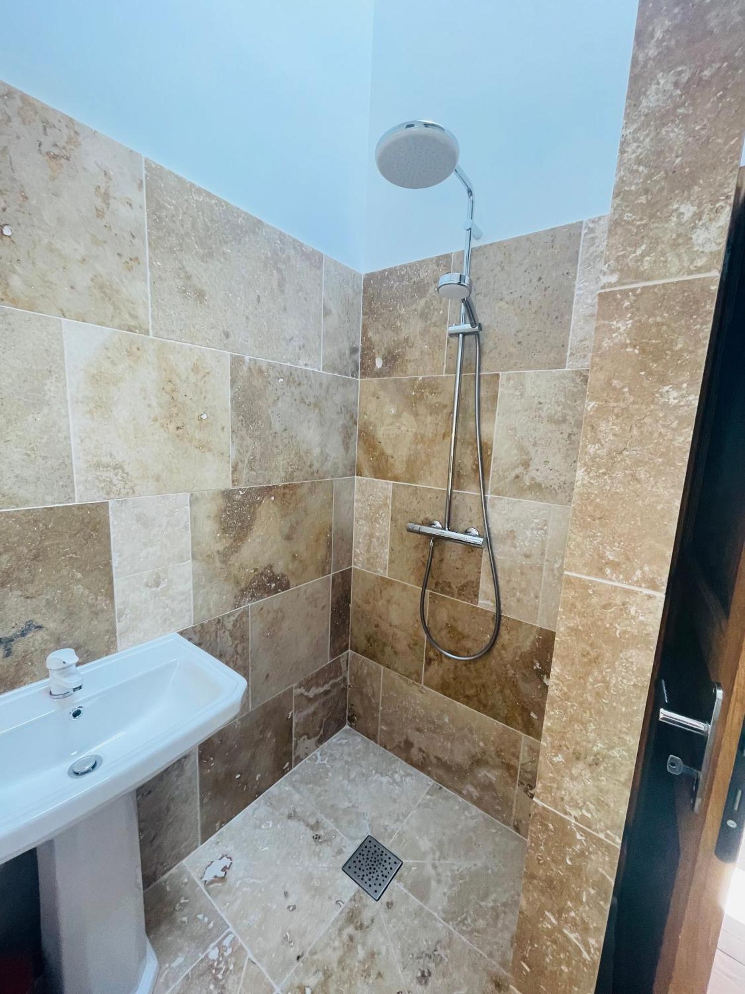 Fantastic Petit Beauval Hotel Saint-Sulpice-et-Cameyrac Ngoại thất bức ảnh